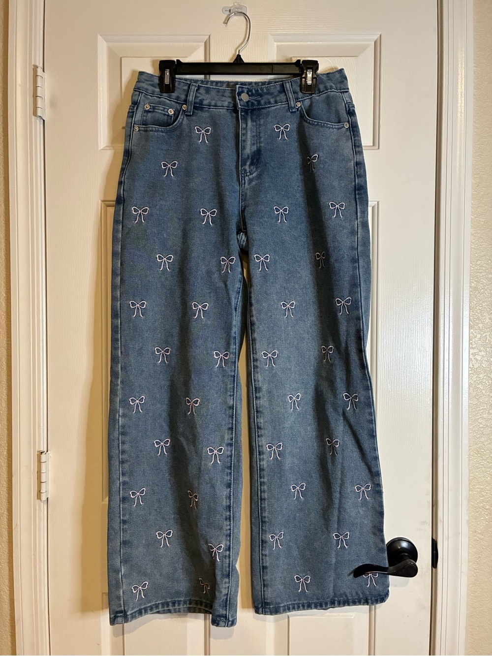 J for Justify Denim Wide-Leg Jeans with Pink Bow Embroidery